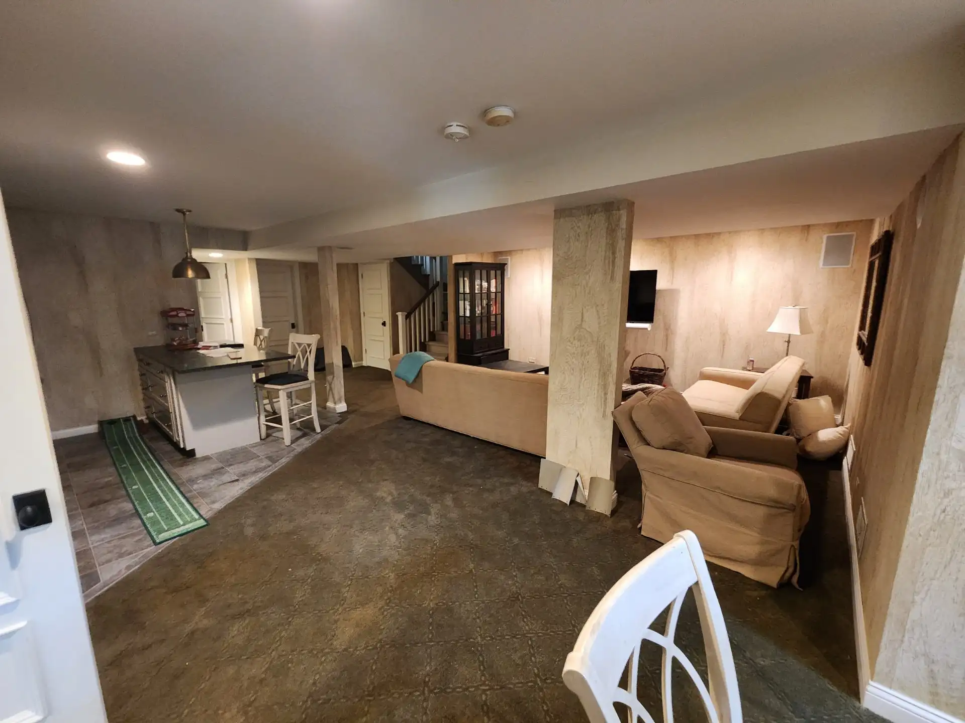 Professional wallpaper installation in Anaheim, CA
