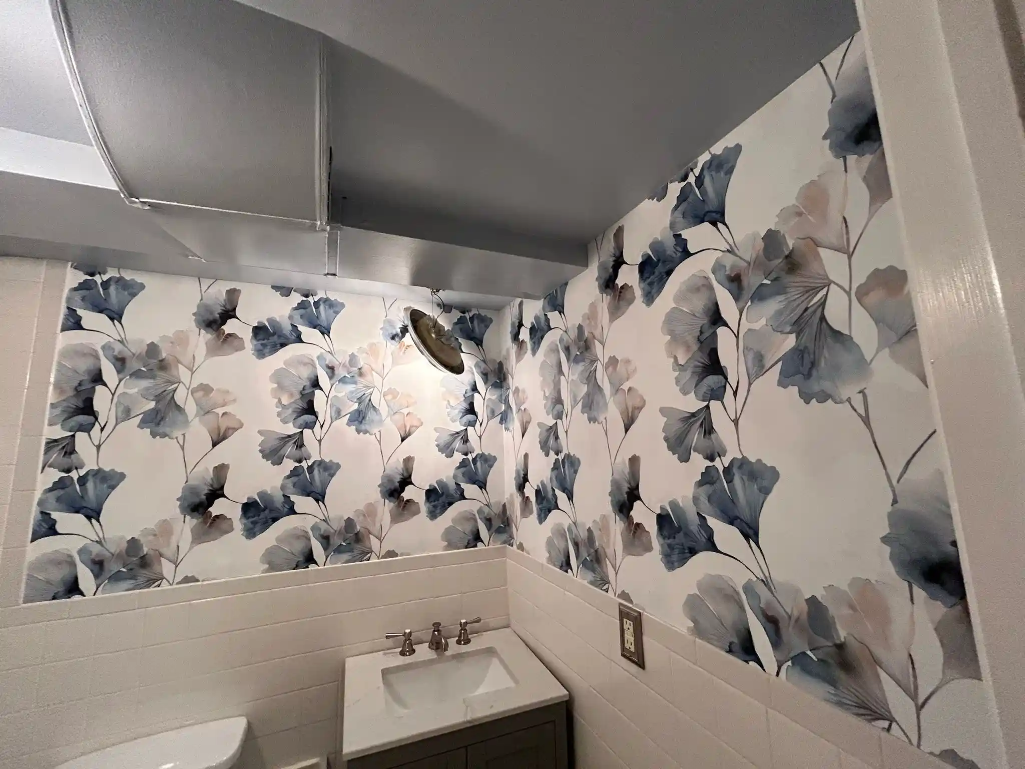 Professional wallpaper removal service in Los Angeles